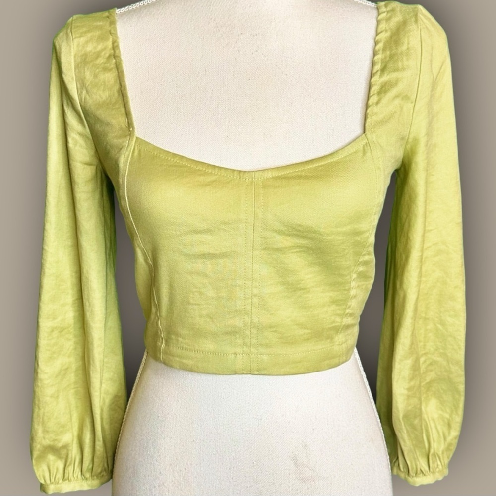 Babaton ‘Hadwyn’ Long Sleeve Cropped Smocked Blouse in “Pistachio” Green Size XS